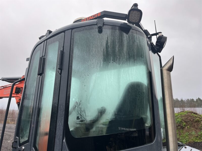 Hitachi Zaxis 48U-3 CLT – 4T8 – 3 382 h – 2012 – Image 10