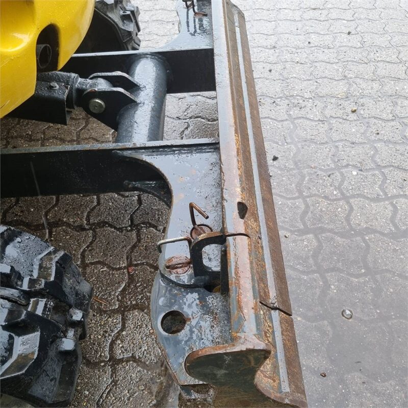 KOMATSU PC16R-3HS – 1T8 –232 h – 2021 – Image 2