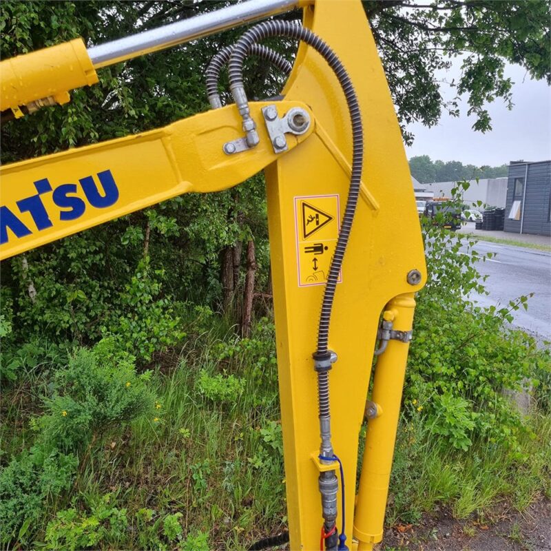 KOMATSU PC16R-3HS – 1T8 –232 h – 2021 – Image 13