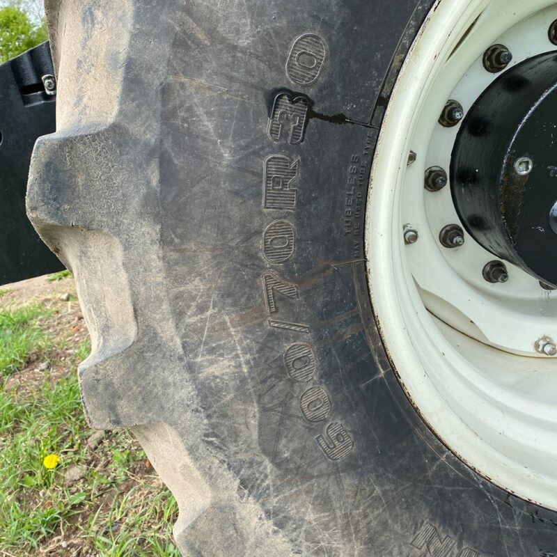 NEW HOLLAND T 8050 – 325 ch – 2008 – 9 360 H – Image 2