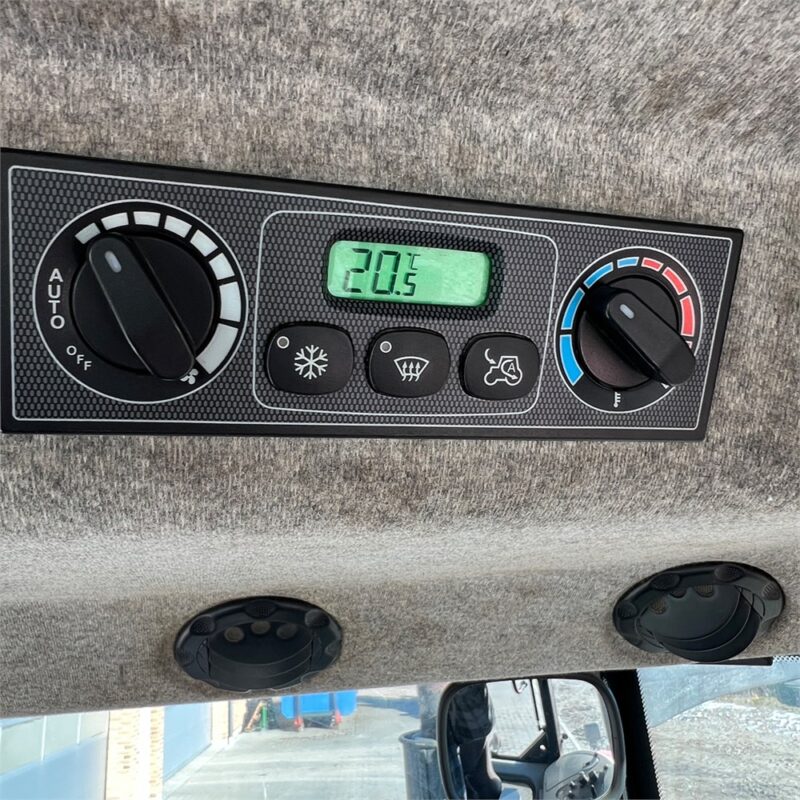 MASSEY FERGUSON 6480 DYNA 6 – 145 ch – 2007 – 3 678 H – Image 4