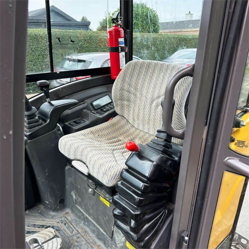 VOLVO EC18E – 1T8 – 860 h – 2022 – Image 3
