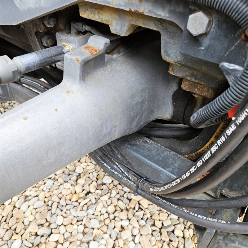 MASSEY FERGUSON 3625 – 69 ch – 2013 – 3 448 H – Image 18