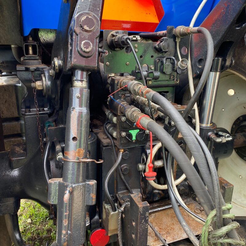 NEW HOLLAND T 8050 – 325 ch – 2008 – 9 360 H – Image 21