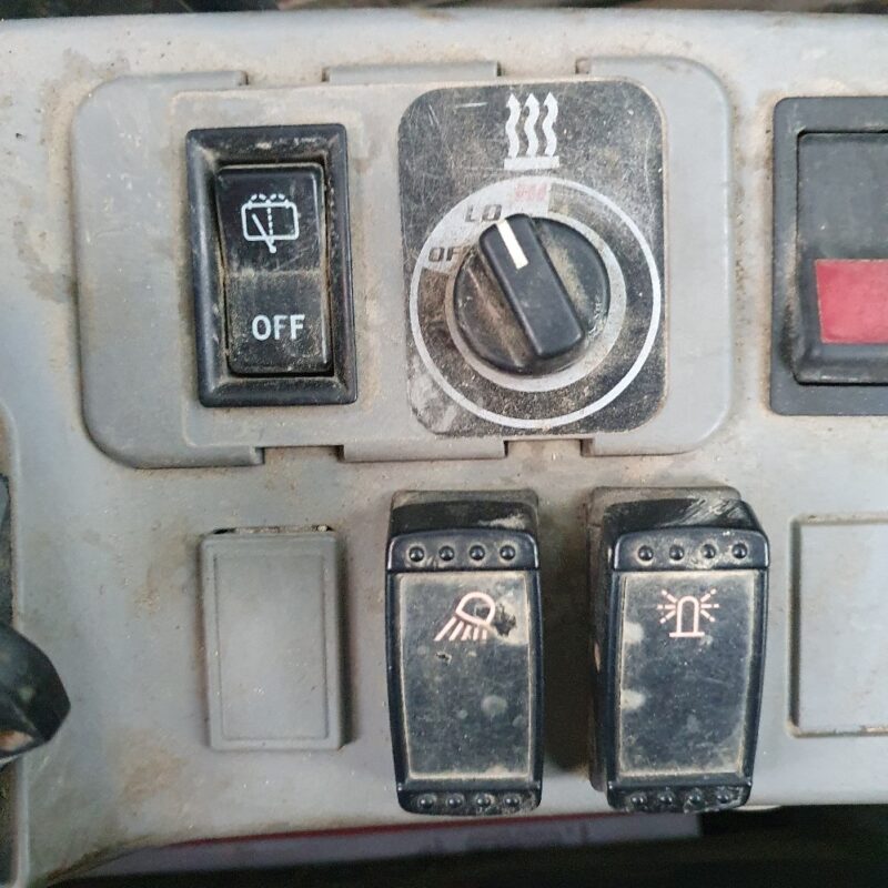 Kubota KX019-4 – 1T9 – 2 400 h – 2015 – AVEC POWERTILT – Image 9