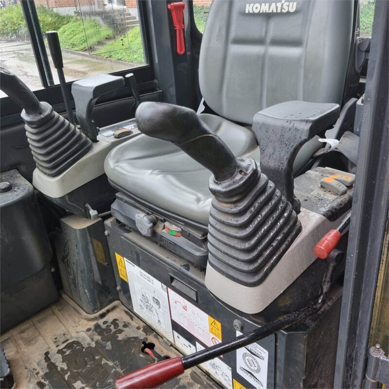 KOMATSU PC16R-3HS – 1T8 –232 h – 2021 – Image 7