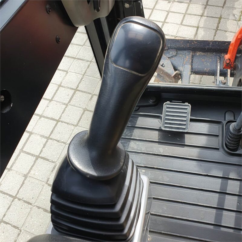 KUBOTA KX019-4 – 1T9 – 3 450 h – 2014 – Image 5