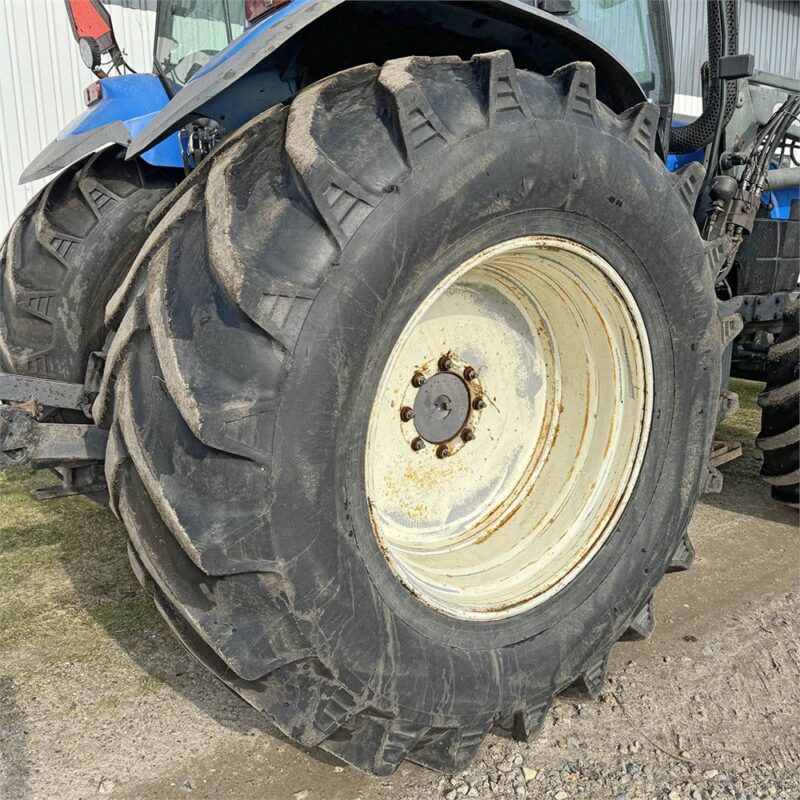 NEW HOLLAND TM135 – 136 ch – 2001 – 8 946 h – CHARGEUR FRONTAL – Image 17