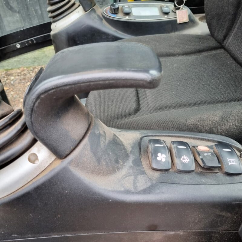 JCB 1818 CTS – 1T8 – 1 765 h – 2013 – Image 5