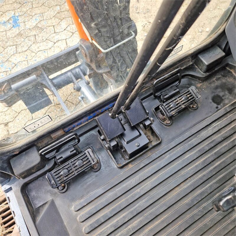 Hitachi ZX18-3 CLR – 1T9 – 1 462 h – 2013 – Image 11