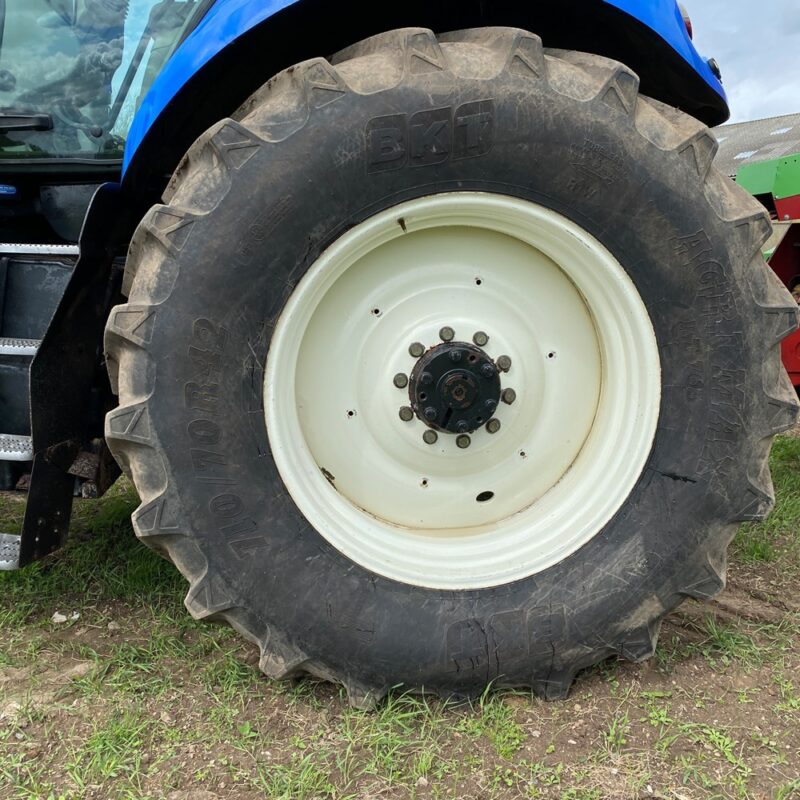 NEW HOLLAND T 8050 – 325 ch – 2008 – 9 360 H – Image 12