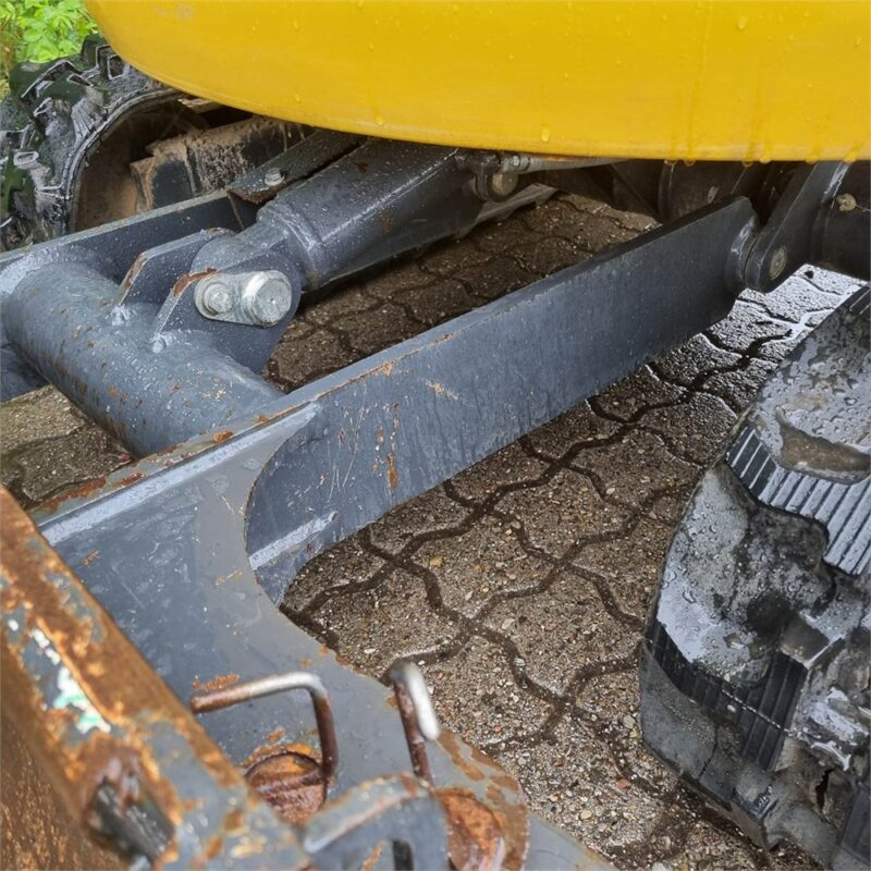 KOMATSU PC16R-3HS – 1T8 –232 h – 2021 – Image 20
