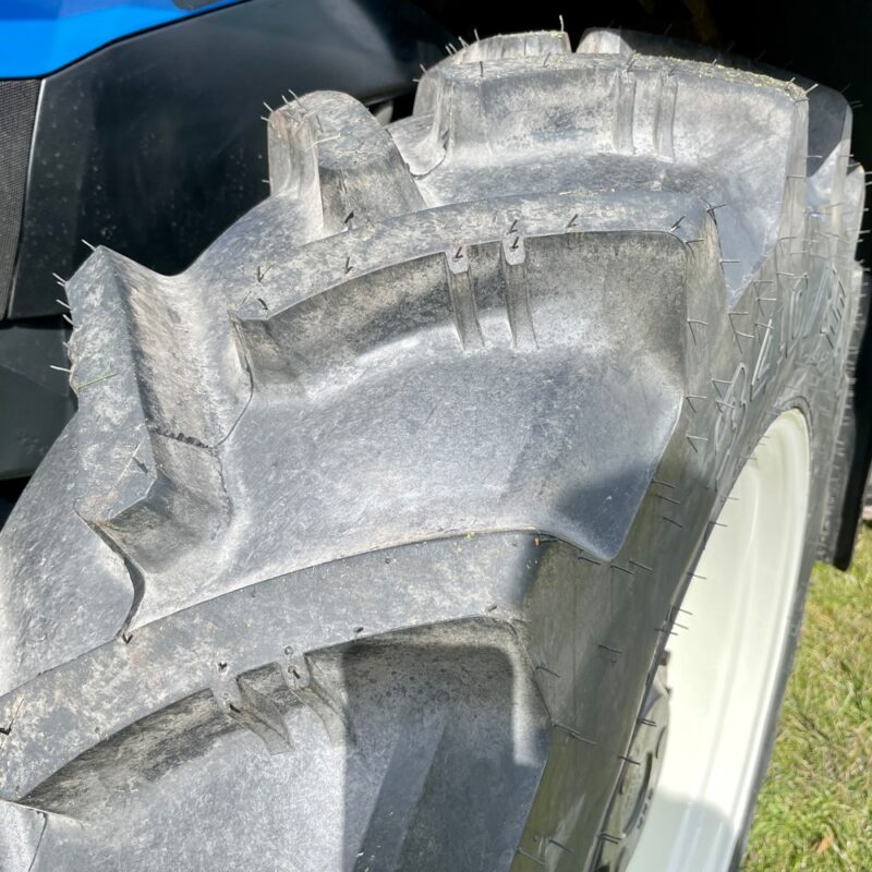 NEW HOLLAND TS100A – 101 ch – 2005 – 4T5 – 6 701 h – CHARGEUR FRONTAL – Image 13
