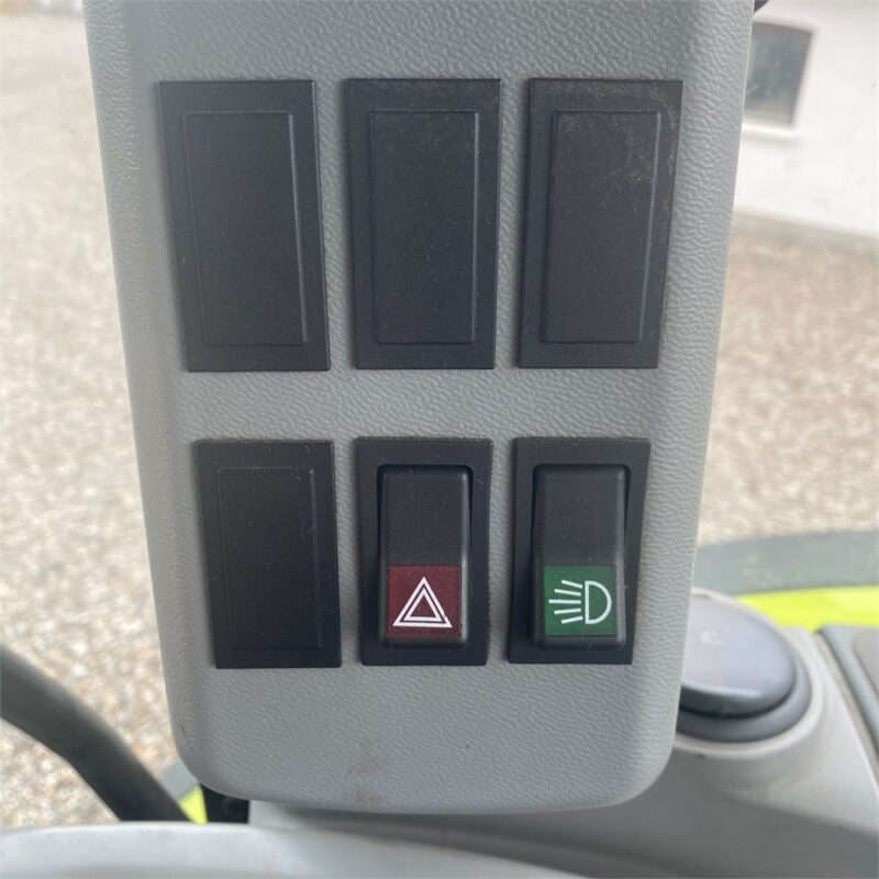 CLAAS AXION 840 - 240ch - 2008 - 9 012 H – Image 33