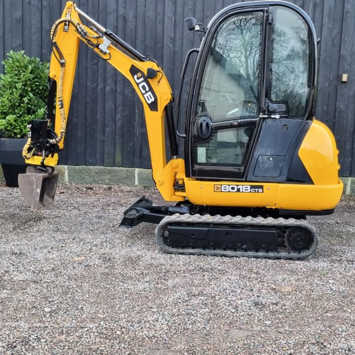 JCB 1818 CTS – 1T8 – 1 765 h – 2013