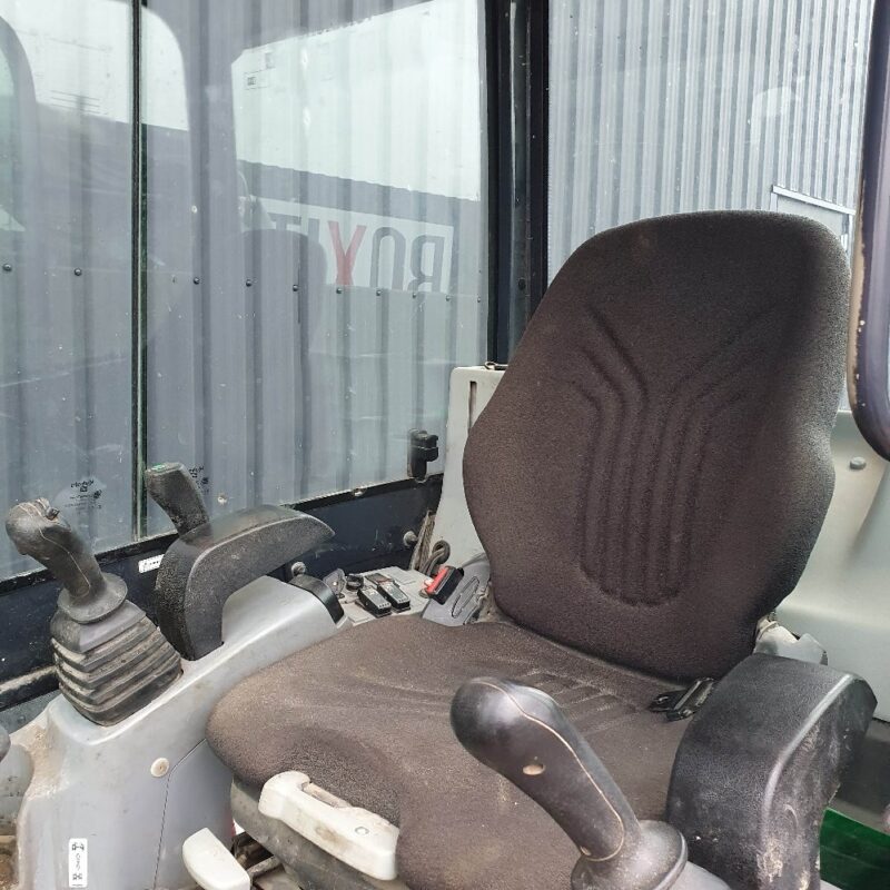 Kubota KX019-4 – 1T9 – 2 400 h – 2015 – AVEC POWERTILT – Image 34