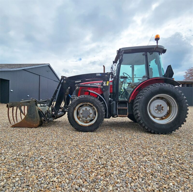 MASSEY FERGUSON 3625 – 69 ch – 2013 – 3 448 H – Image 41