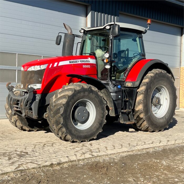MASSEY FERGUSON 8660 DYNA VT – 305 Ch – 2013 – 9 200 H