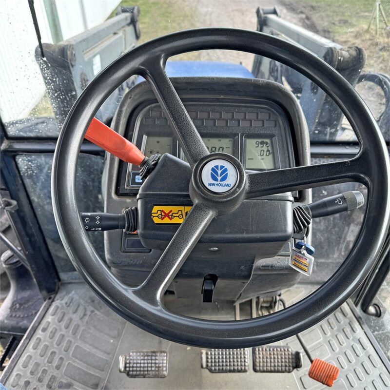 NEW HOLLAND TM135 – 136 ch – 2001 – 8 946 h – CHARGEUR FRONTAL – Image 34