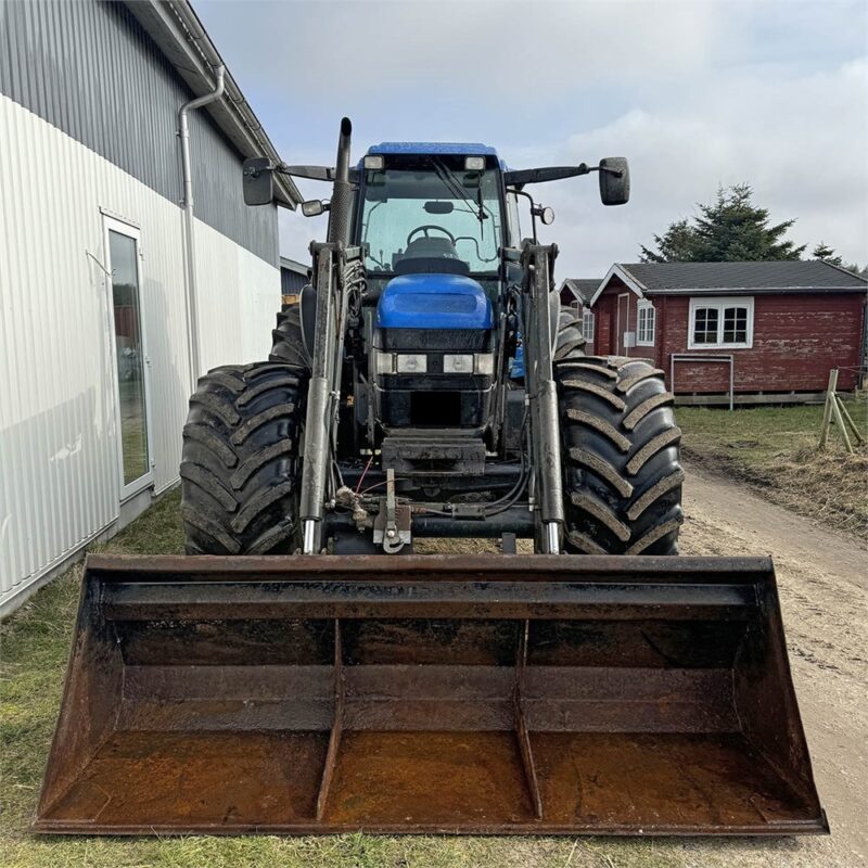 NEW HOLLAND TM135 – 136 ch – 2001 – 8 946 h – CHARGEUR FRONTAL – Image 38