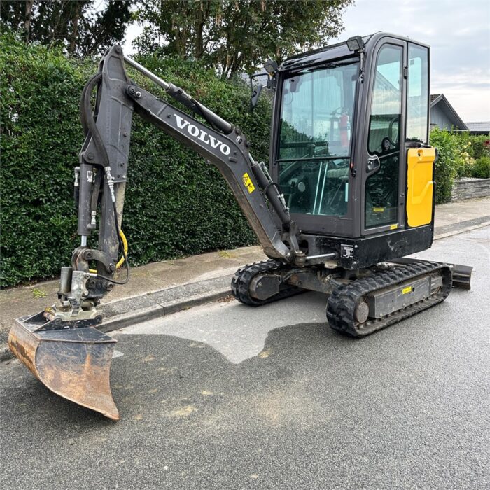 VOLVO EC18E – 1T8 – 860 h – 2022