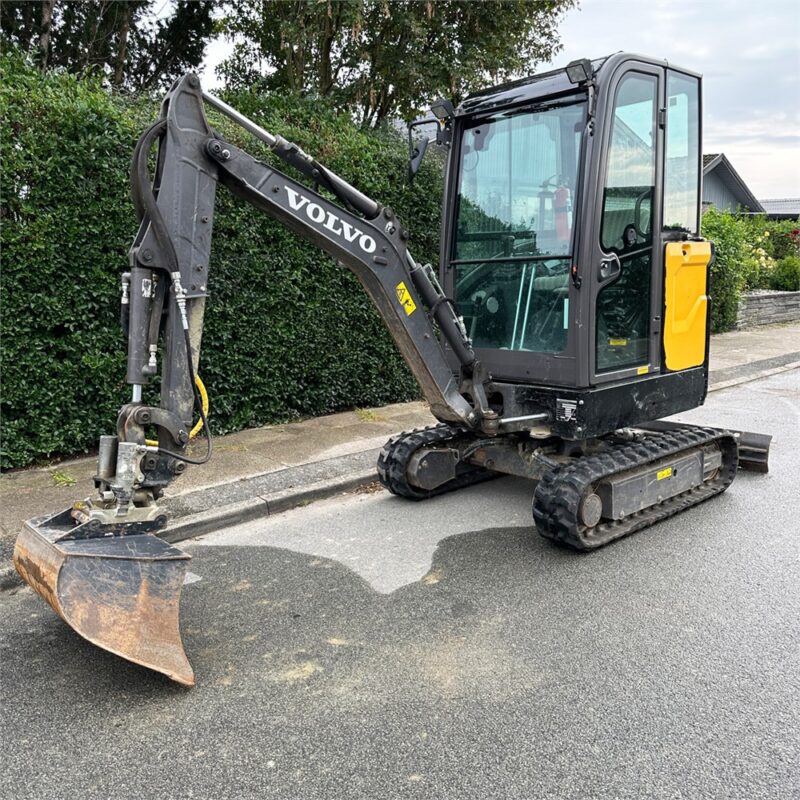 VOLVO EC18E – 1T8 – 860 h – 2022