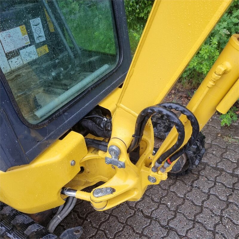 KOMATSU PC16R-3HS – 1T8 –232 h – 2021 – Image 27