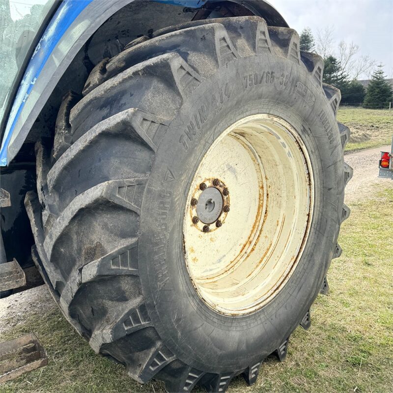 NEW HOLLAND TM135 – 136 ch – 2001 – 8 946 h – CHARGEUR FRONTAL – Image 24