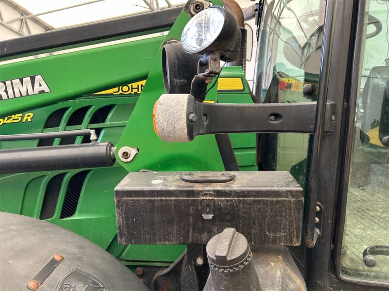 JOHN DEERE 6125R – 145 ch – 2013 – 5 398 h – CHARGEUR TRIMA +5.1P – Image 23
