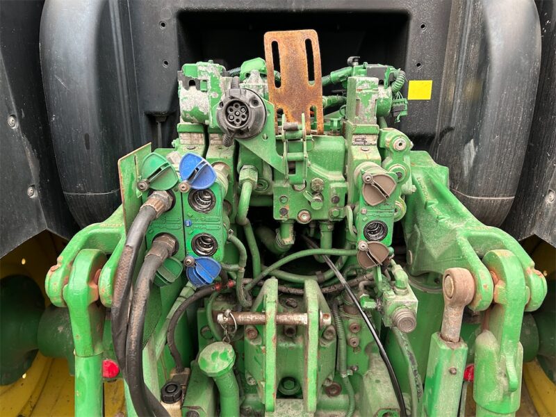 JOHN DEERE 6125R – 145 ch – 2013 – 5 398 h – CHARGEUR TRIMA +5.1P – Image 29