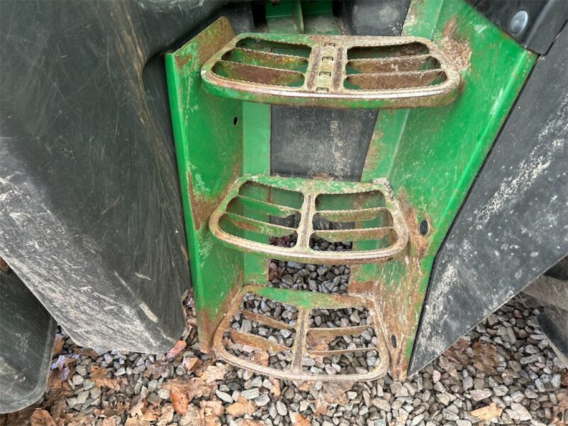 JOHN DEERE 6125R – 145 ch – 2013 – 5 398 h – CHARGEUR TRIMA +5.1P – Image 35