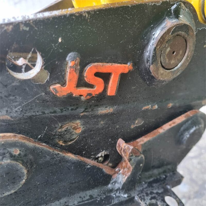 KOMATSU PC16R-3HS – 1T8 –232 h – 2021 – Image 36