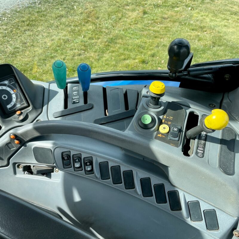 NEW HOLLAND TS100A – 101 ch – 2005 – 4T5 – 6 701 h – CHARGEUR FRONTAL – Image 46