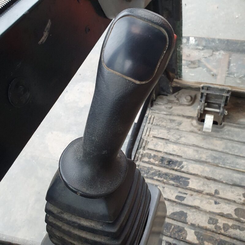 Kubota KX019-4 – 1T9 – 2 400 h – 2015 – AVEC POWERTILT – Image 24