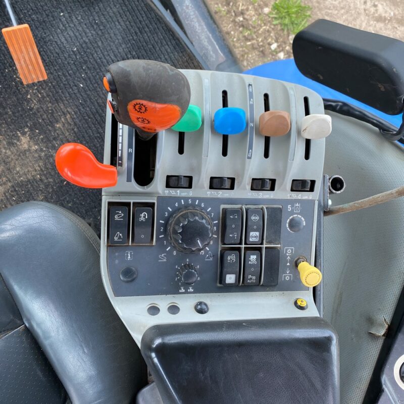 NEW HOLLAND T 8050 – 325 ch – 2008 – 9 360 H – Image 29