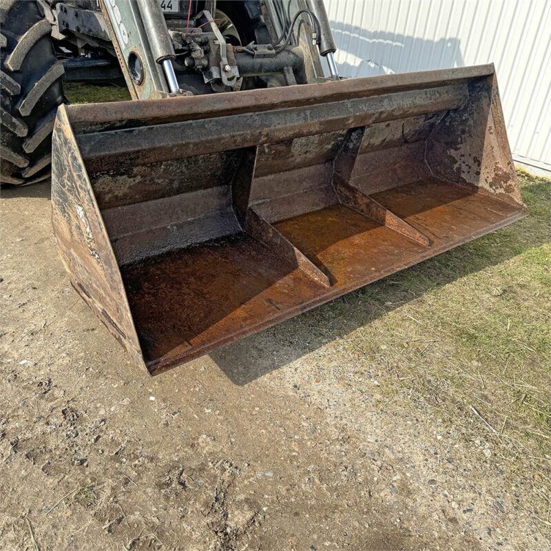 NEW HOLLAND TM135 – 136 ch – 2001 – 8 946 h – CHARGEUR FRONTAL – Image 27