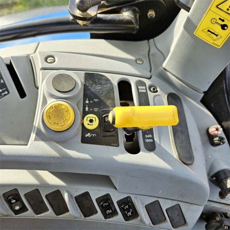 NEW HOLLAND T6020 – 112 ch – 2010 – 2612 H – Image 22