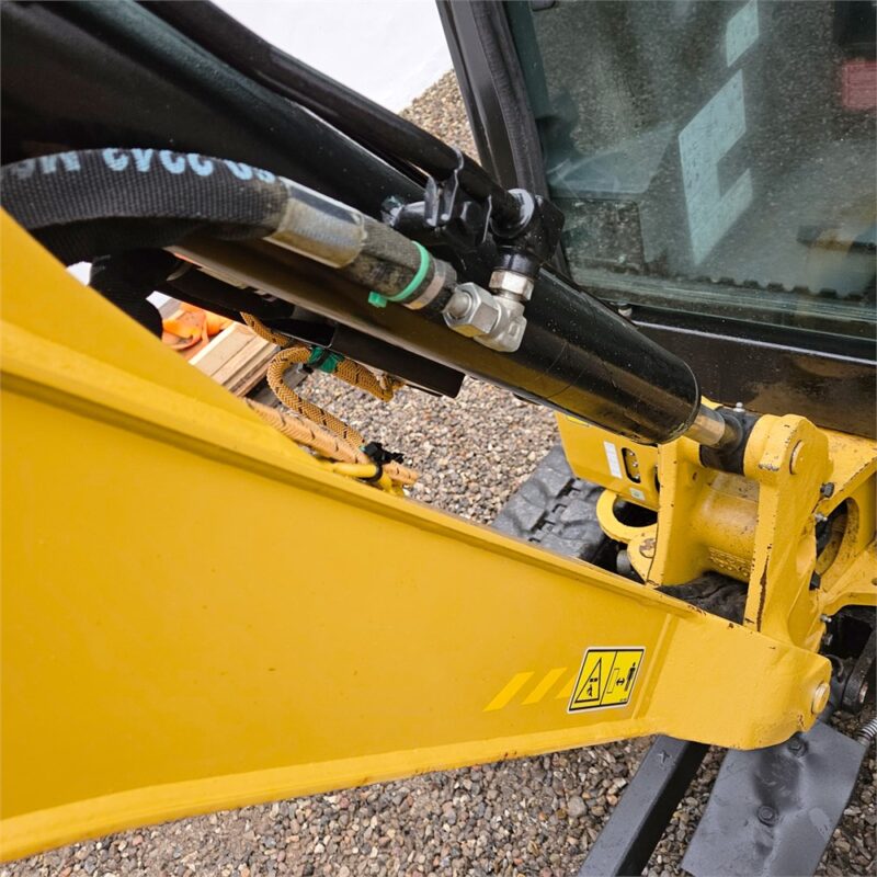 CATERPILLAR 301.6 – 2T – 2 895 h – 2019 – Image 7