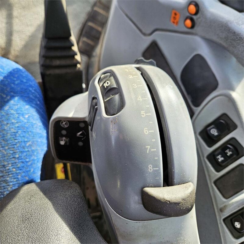 NEW HOLLAND T6020 – 112 ch – 2010 – 2612 H – Image 17