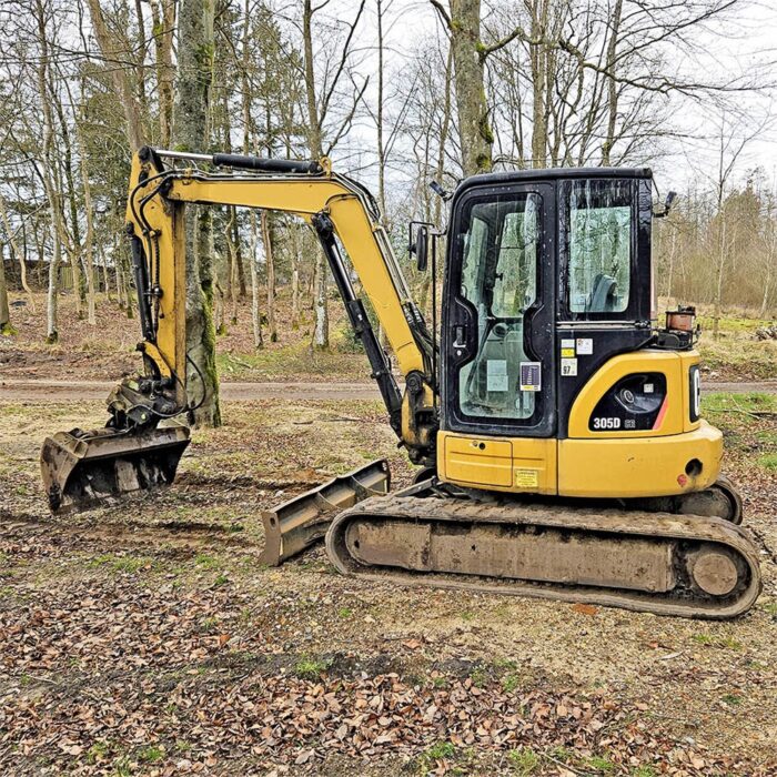 Caterpillar 305D CR - 5T - 4 800 h - 2011