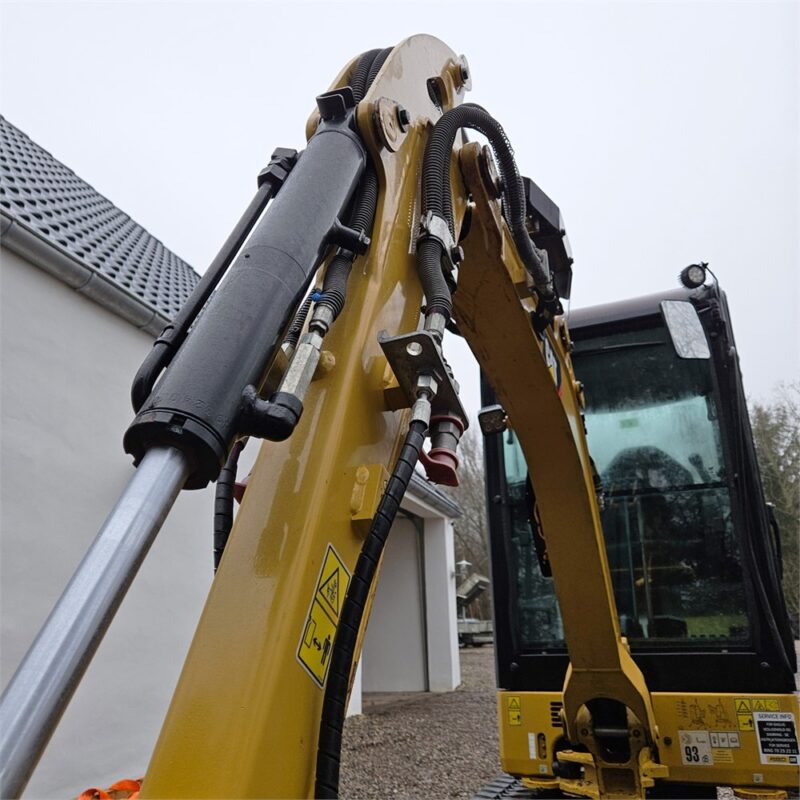 CATERPILLAR 301.6 – 2T – 2 895 h – 2019 – Image 41