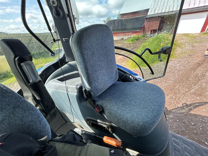 New Holland TS 100A 4WD - 101 ch - 1 316 h - 2005 – Image 52