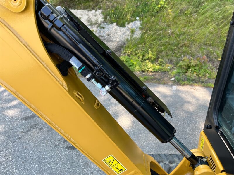 Caterpillar 301.8 – 2T – 50 h – 2024 – Image 15