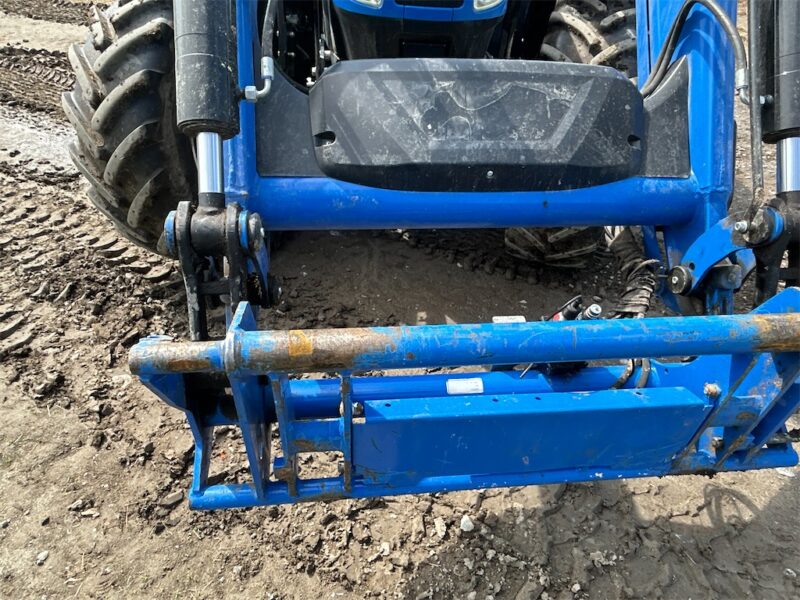 New Holland TS 100A 4WD - 101 ch - 1 316 h - 2005 – Image 9