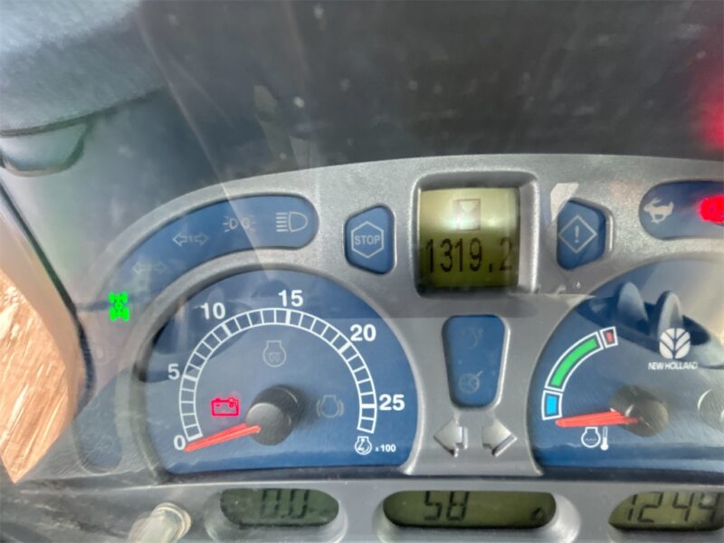 New Holland TS 100A 4WD - 101 ch - 1 316 h - 2005 – Image 36