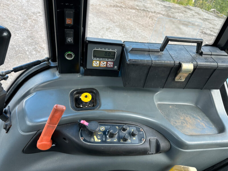 New Holland TL 90 - 86 ch - 4 520 h - 2001 – Image 12