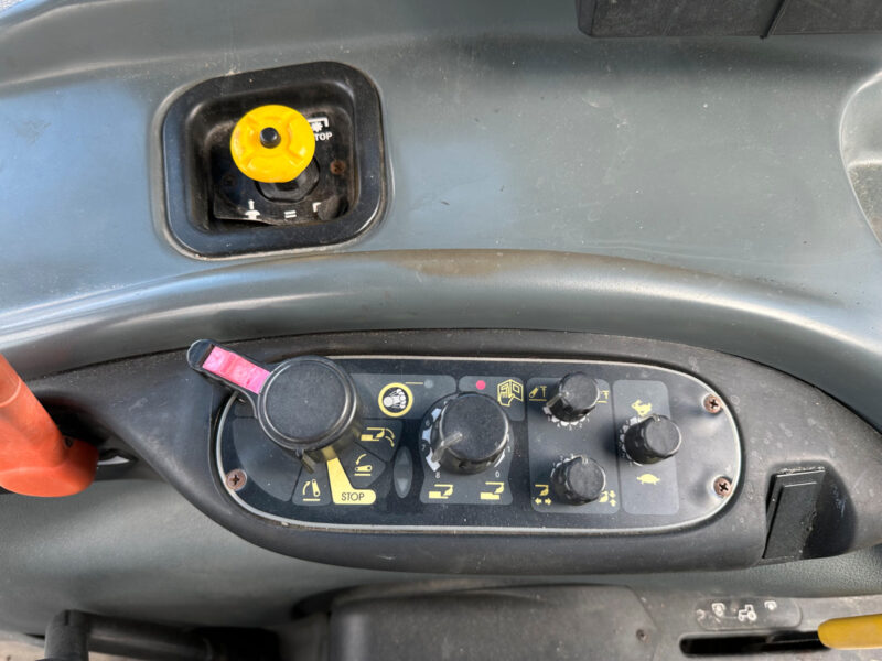 New Holland TL 90 - 86 ch - 4 520 h - 2001 – Image 10