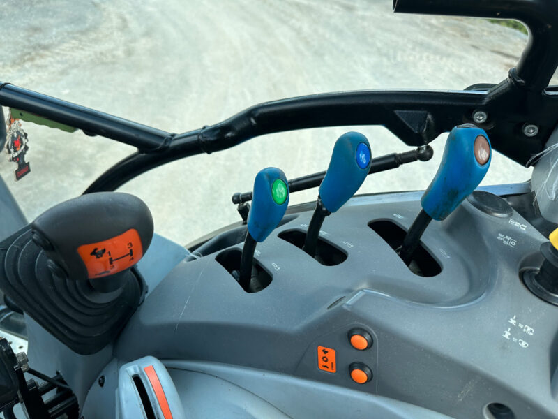 New Holland T5.115 – 115ch – 2 230 h – 2013 – Image 25